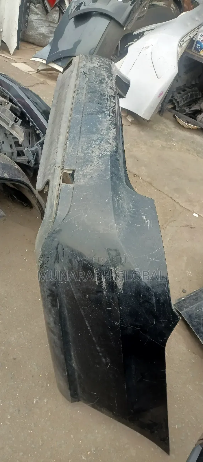 Mercedes Benz E350 Back Bumper.