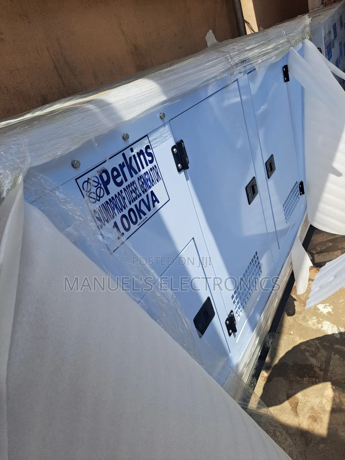 England Perkins Diesel Soundproof Generator Sp100kva