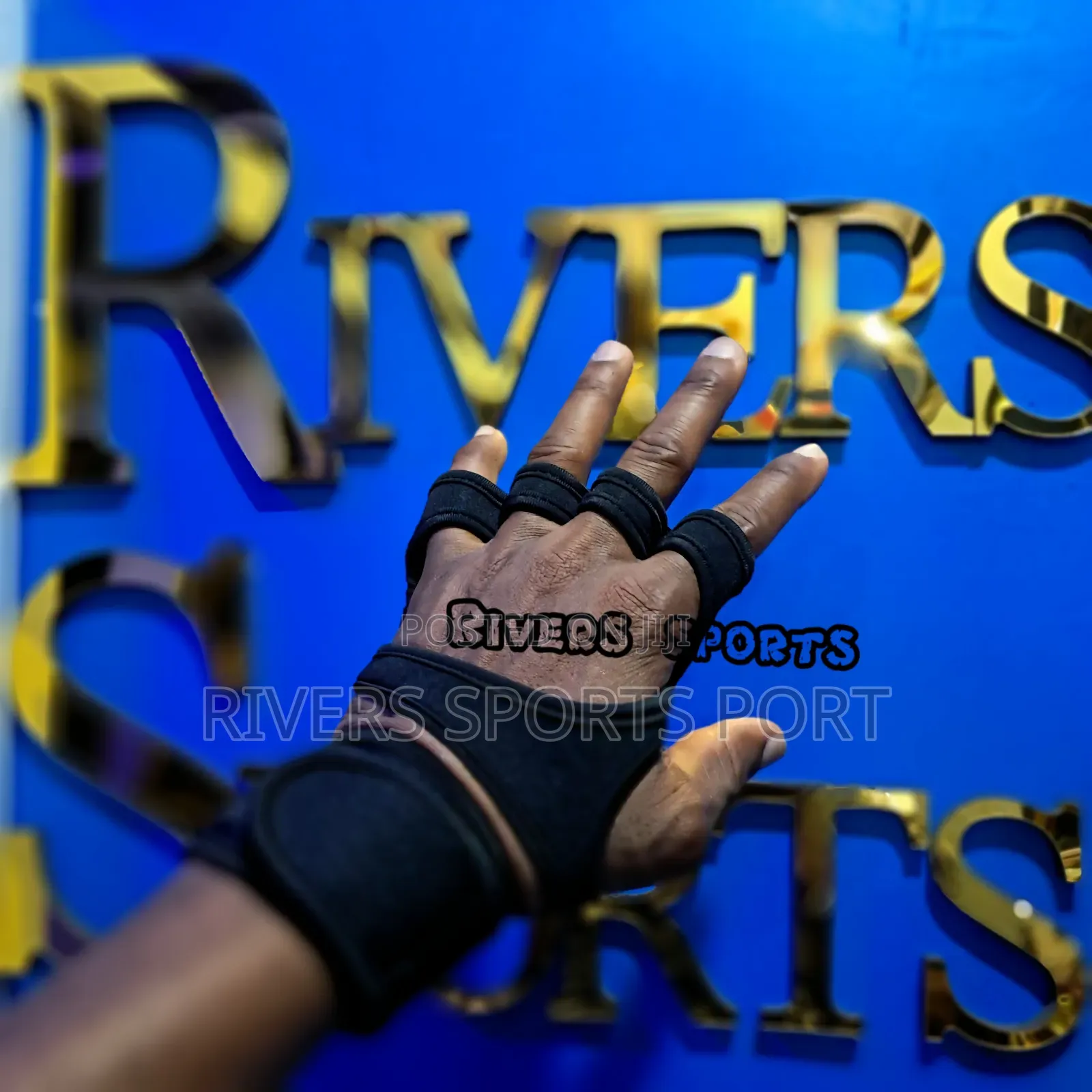 Non-Slip Gym / Weight Lifting Gloves. Palm Protector Gloves