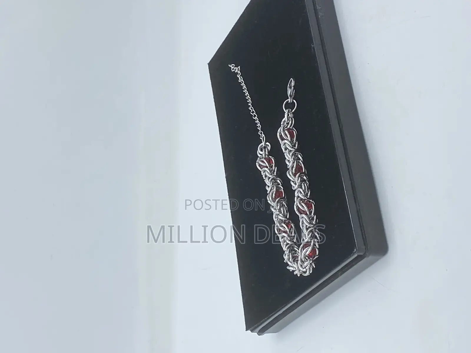 Luxe Men’S Chain Reddish Design Silver Link Bracelet