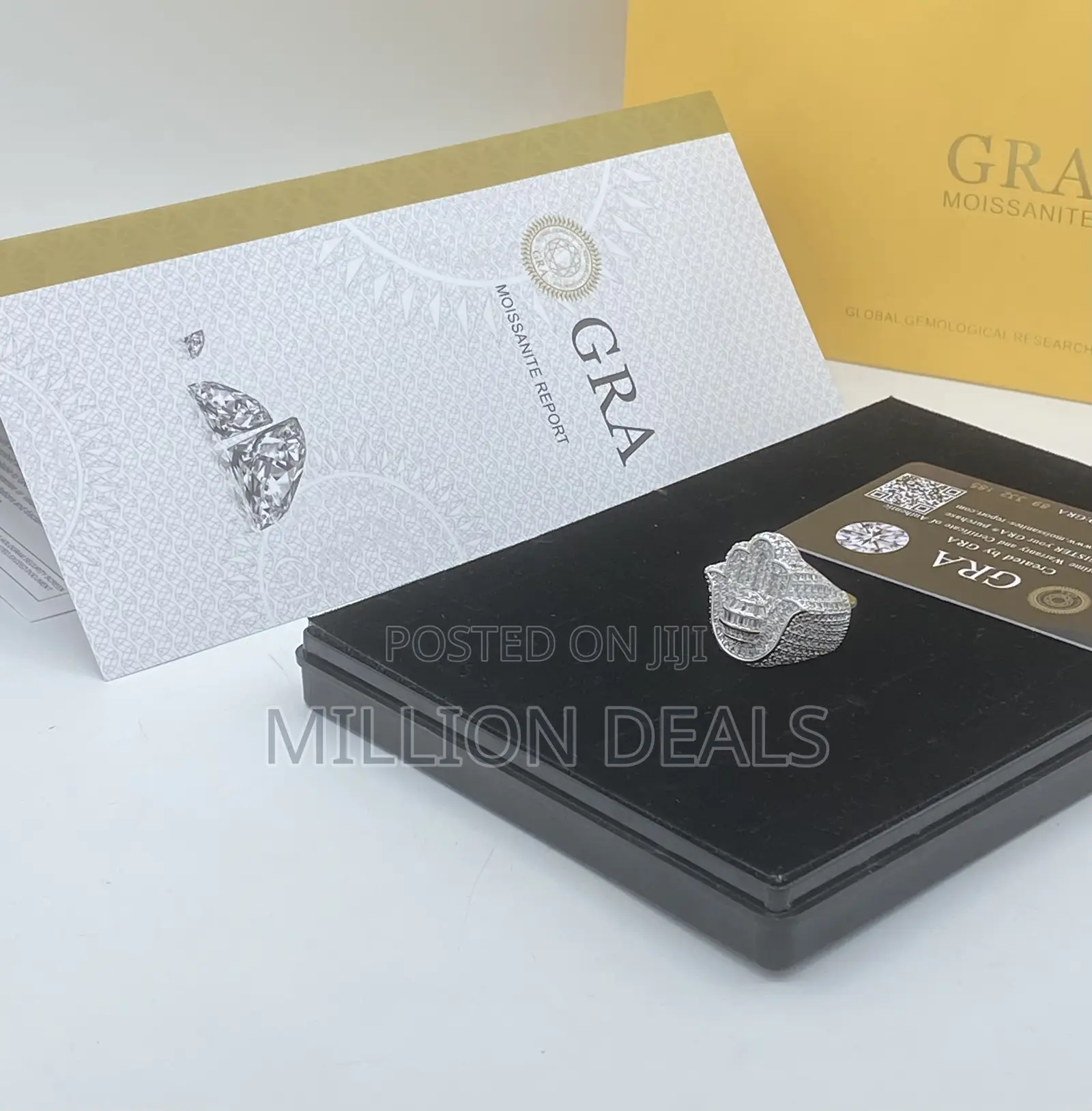 Iced Silver Luxe Men’S Ring