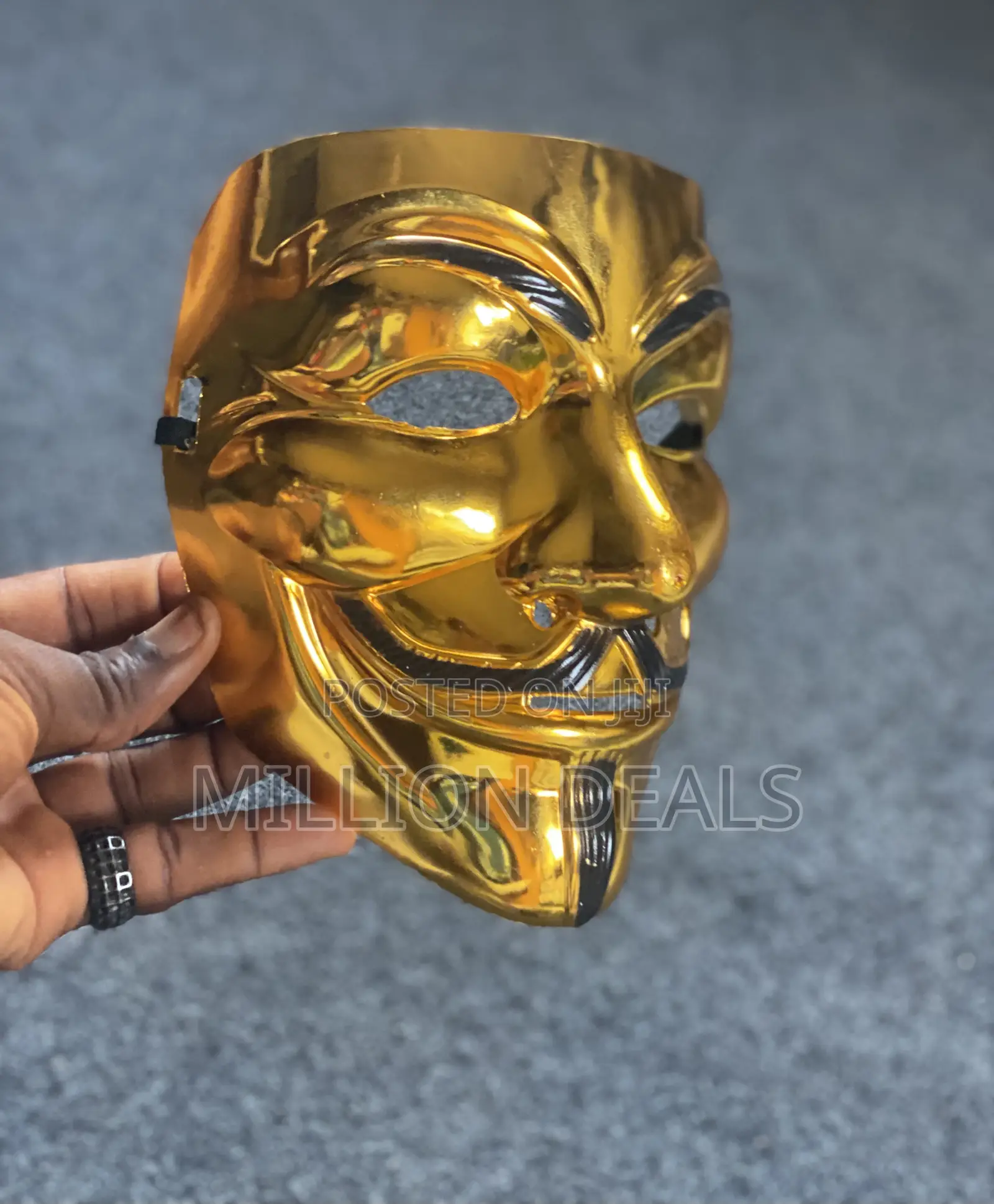 Stylish Classic Men’S Party Face Mask Gold