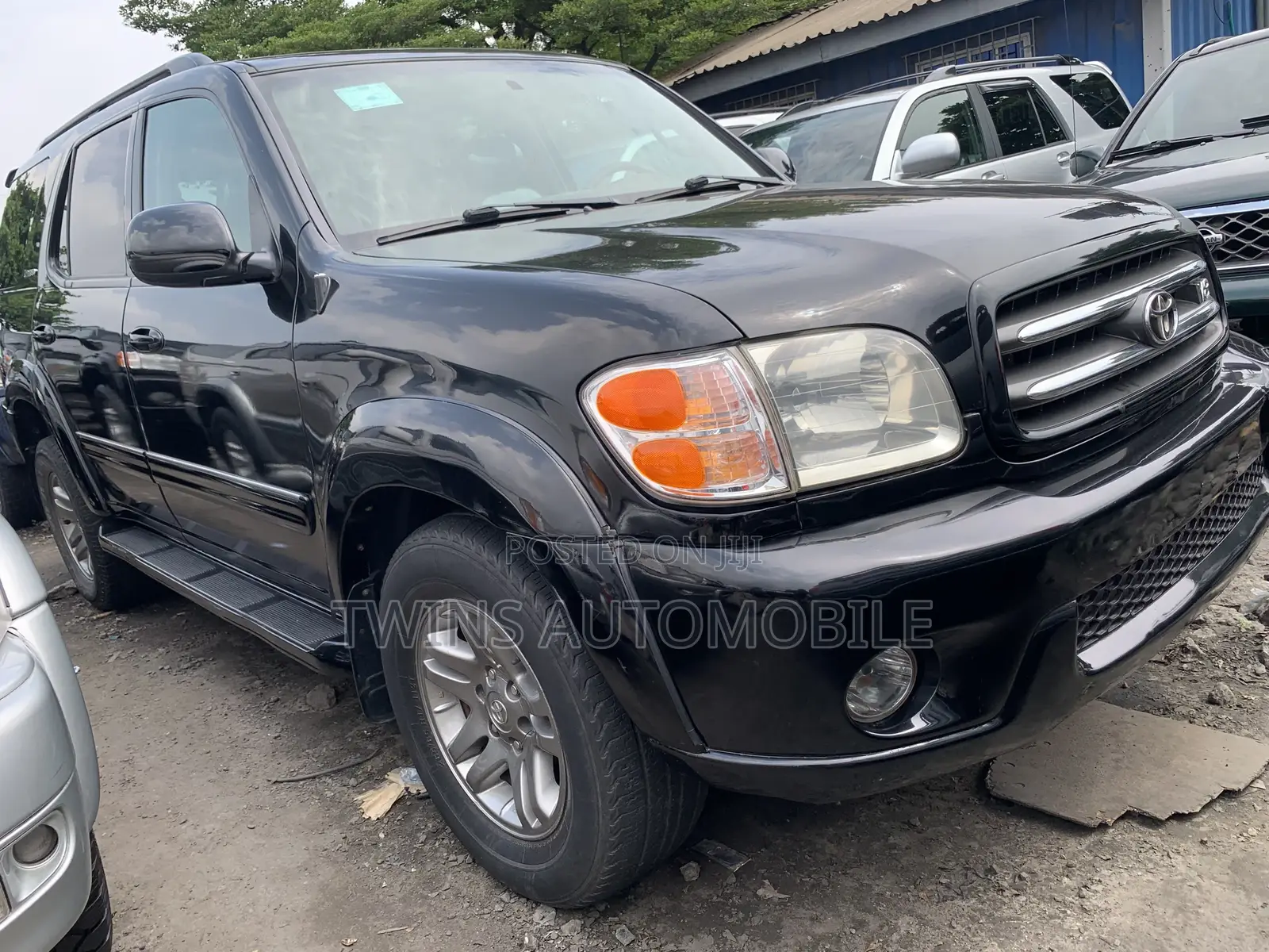 Toyota Sequoia 2004 Black