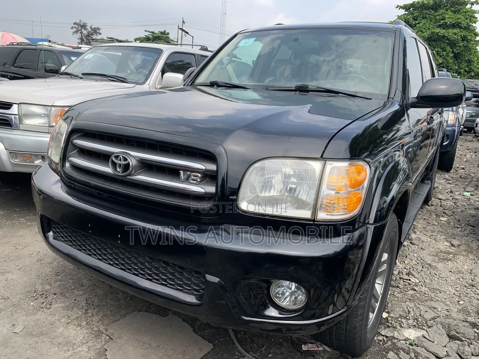 Toyota Sequoia 2004 Black