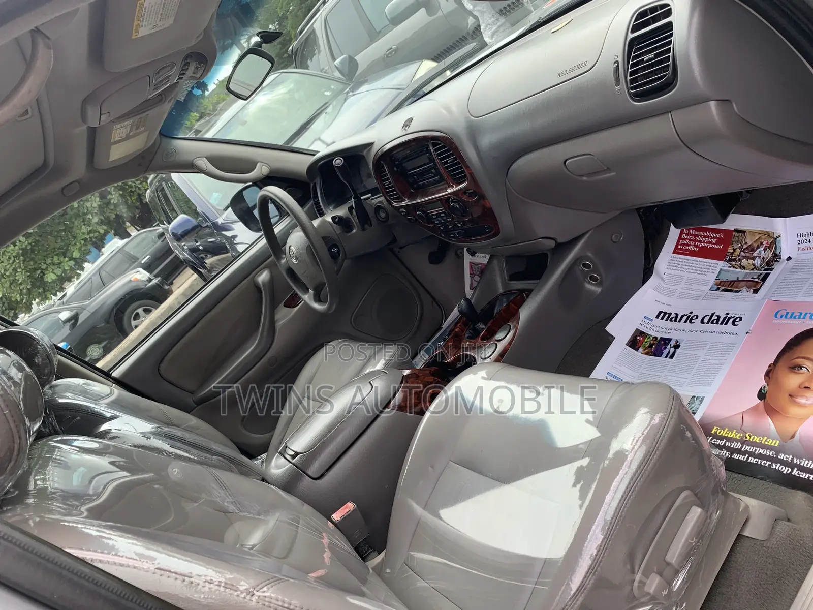 Toyota Sequoia 2004 Silver