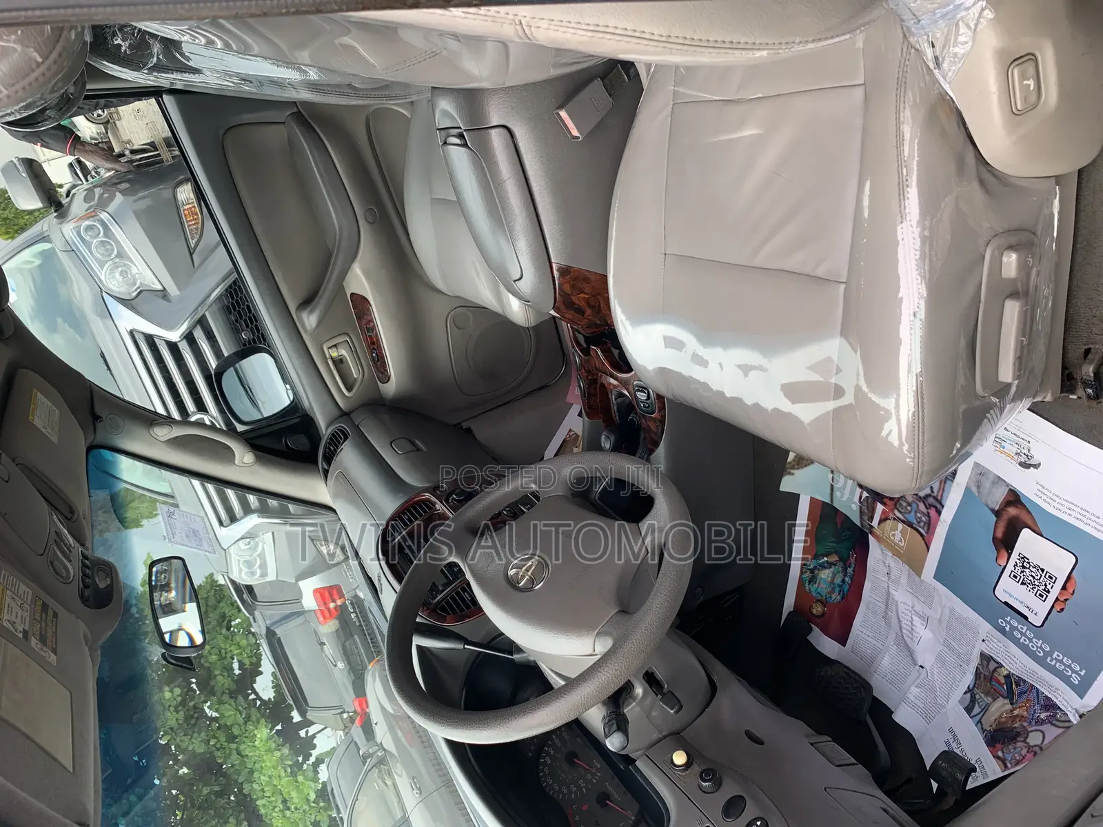 Toyota Sequoia 2004 Silver