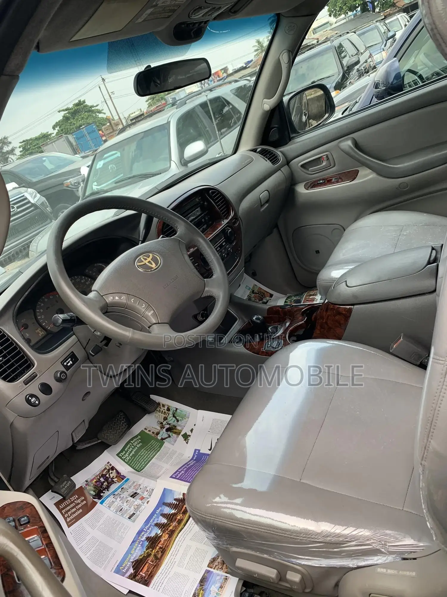 Toyota Sequoia 2004 Gray