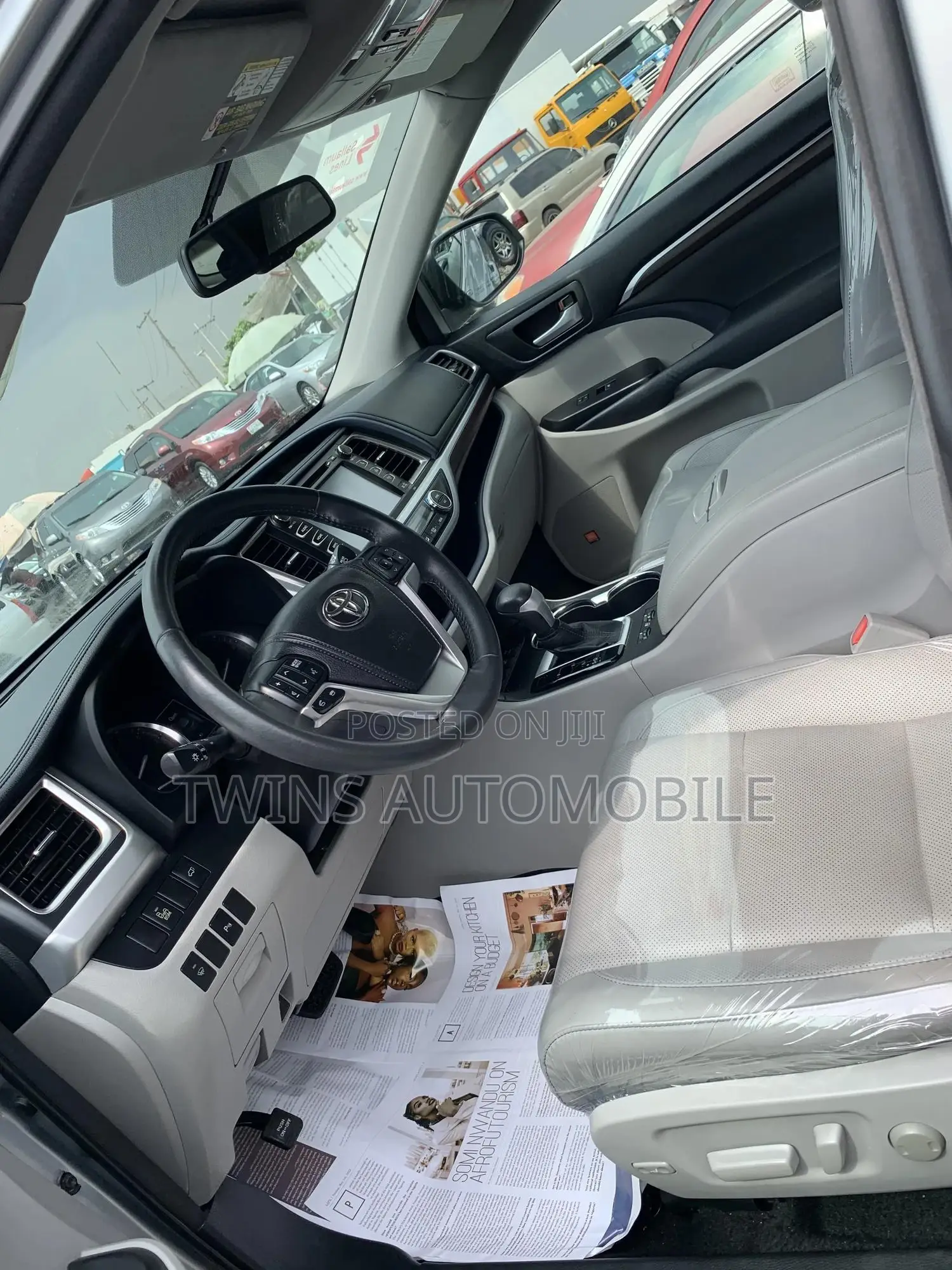 Toyota Highlander 2018 Silver