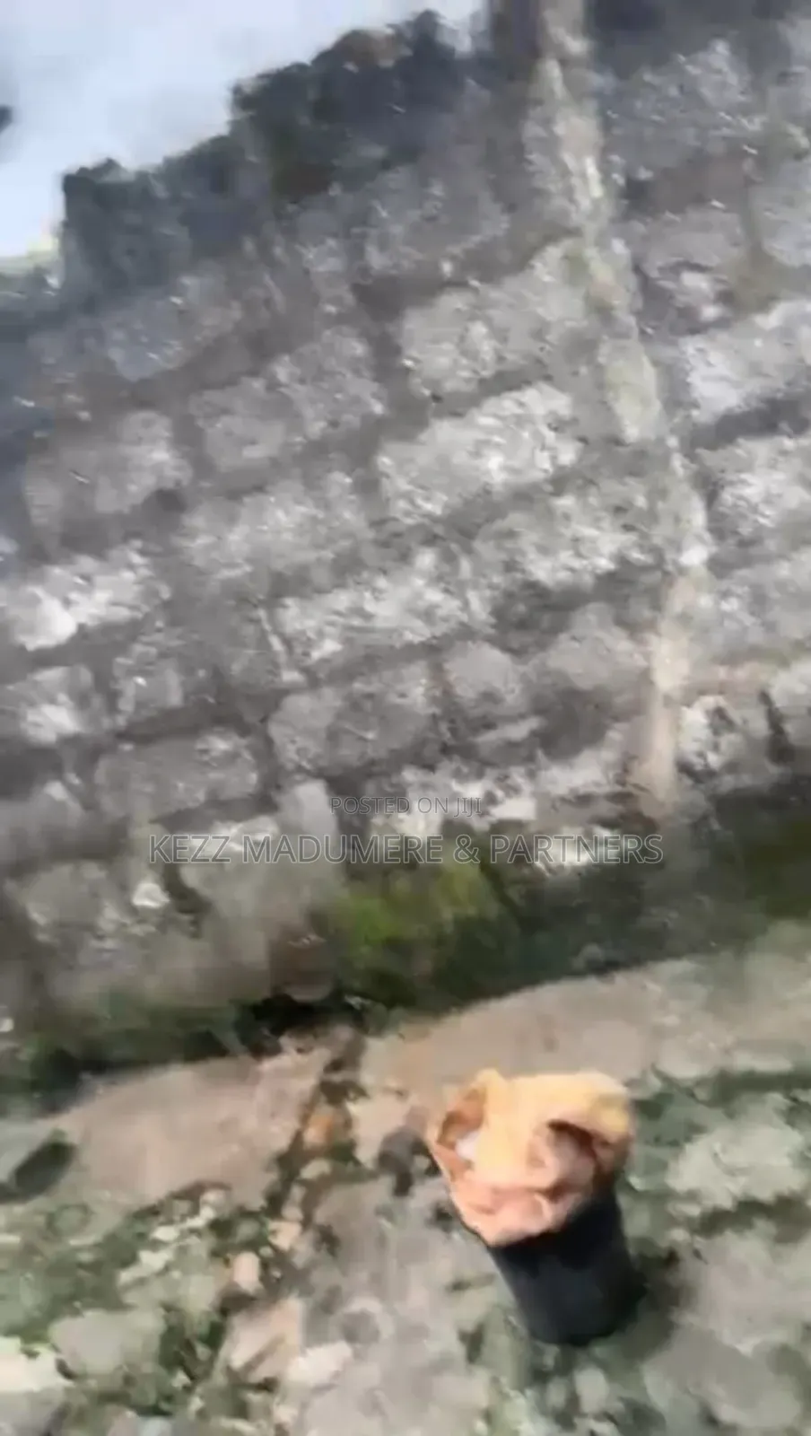 10bdrm Bungalow in School Road ,Aba , for sale