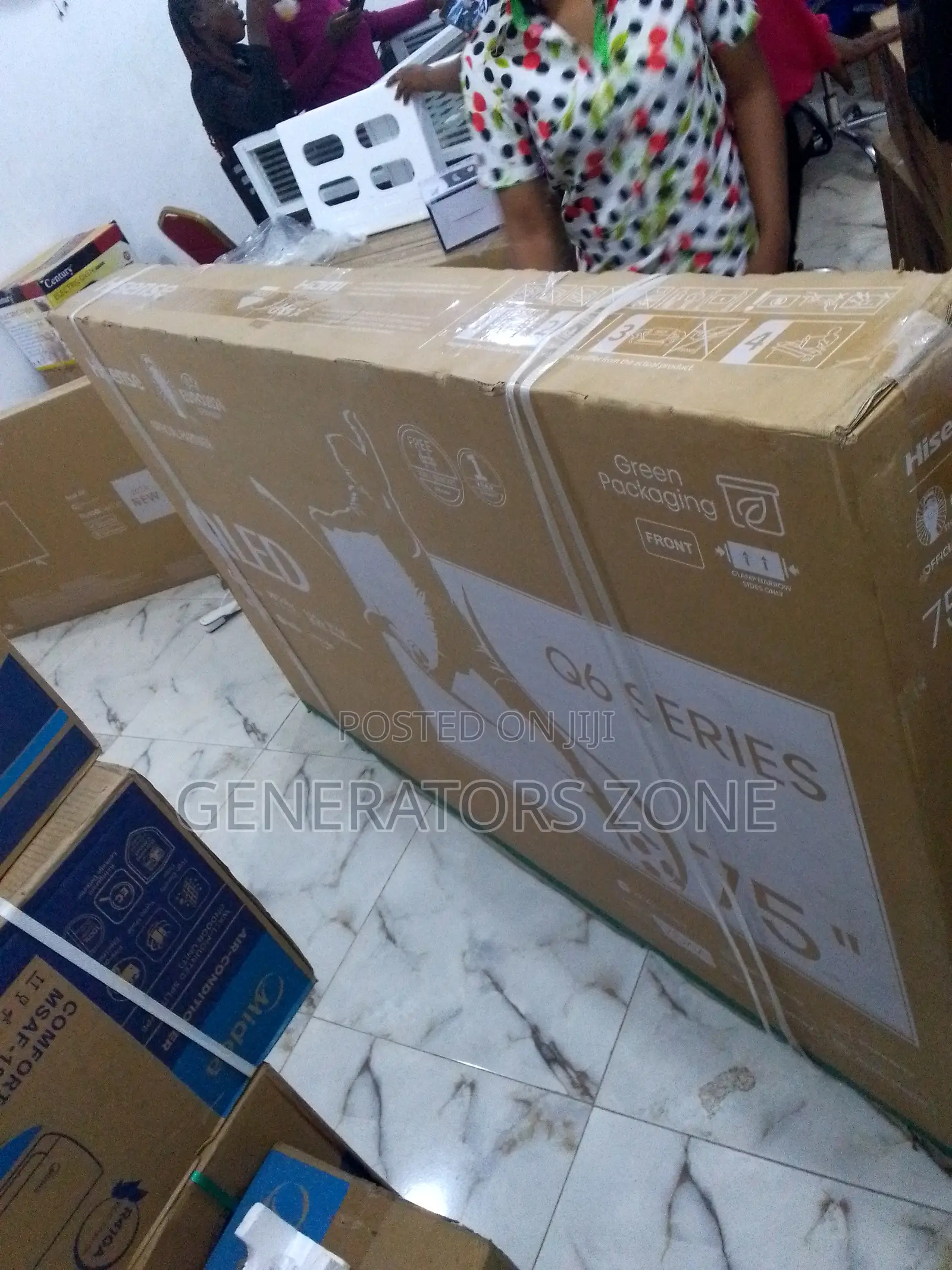 SOUND-DAMERED HISENSE Qled Hisense 75 Inches "Q6 Series"