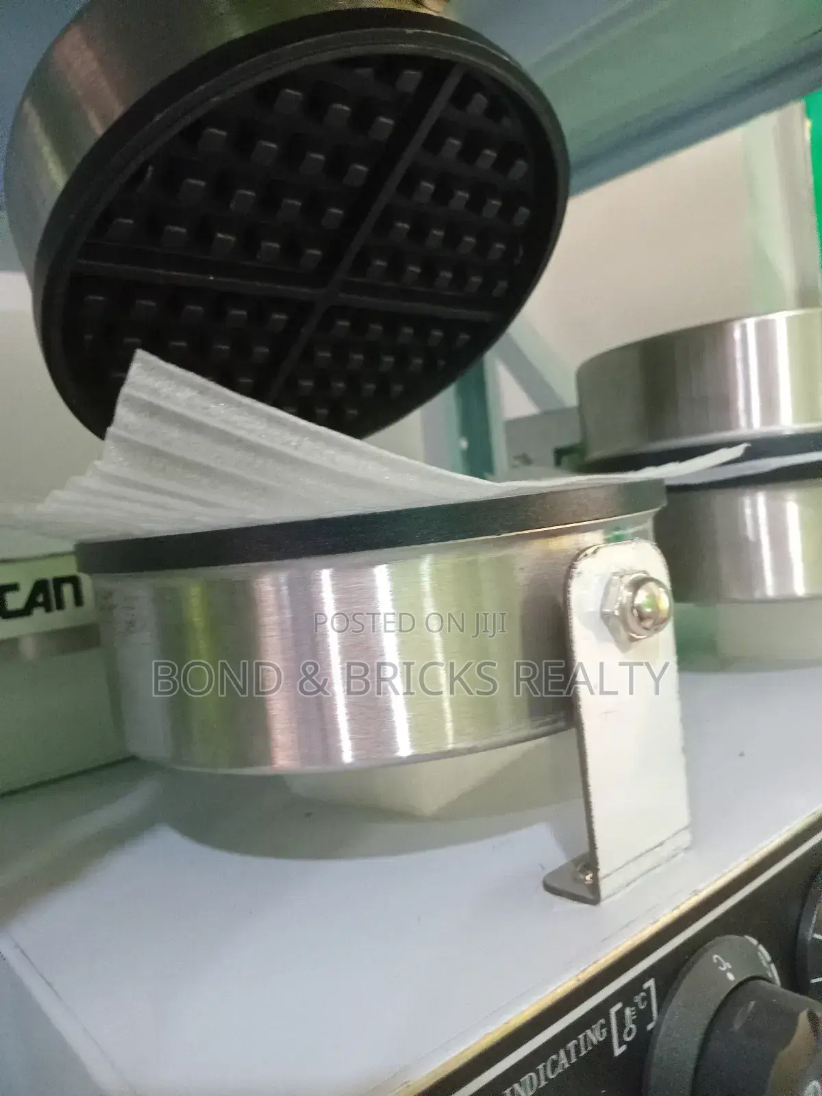 Double Waffle Baker.