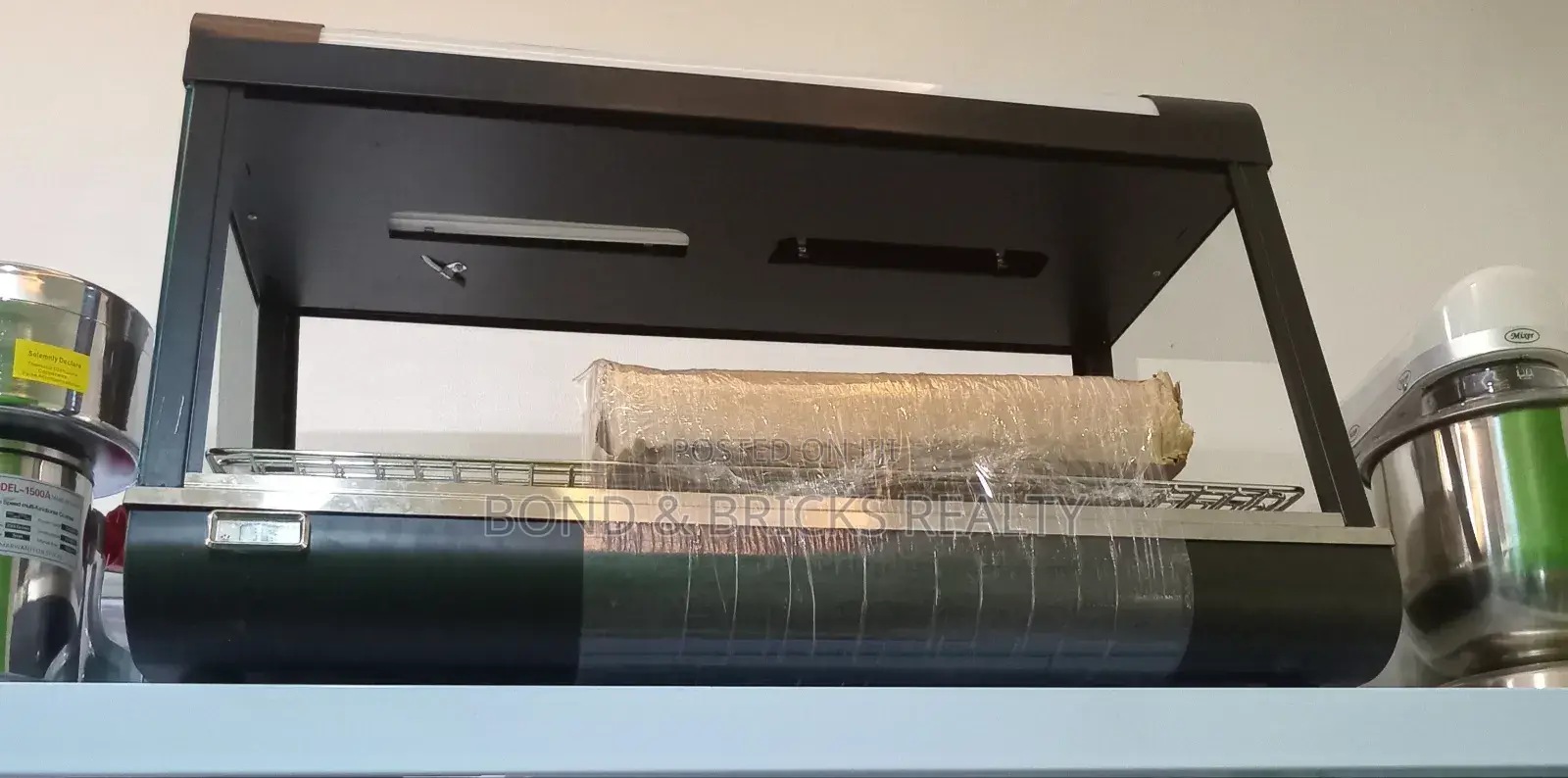 3feet Black Snack Warmer