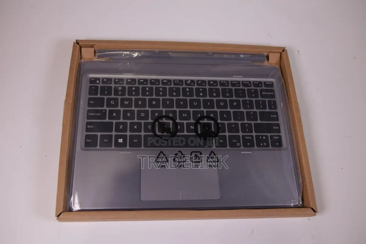 Dell 7200 2-in-1 Keyboard With Touchpad