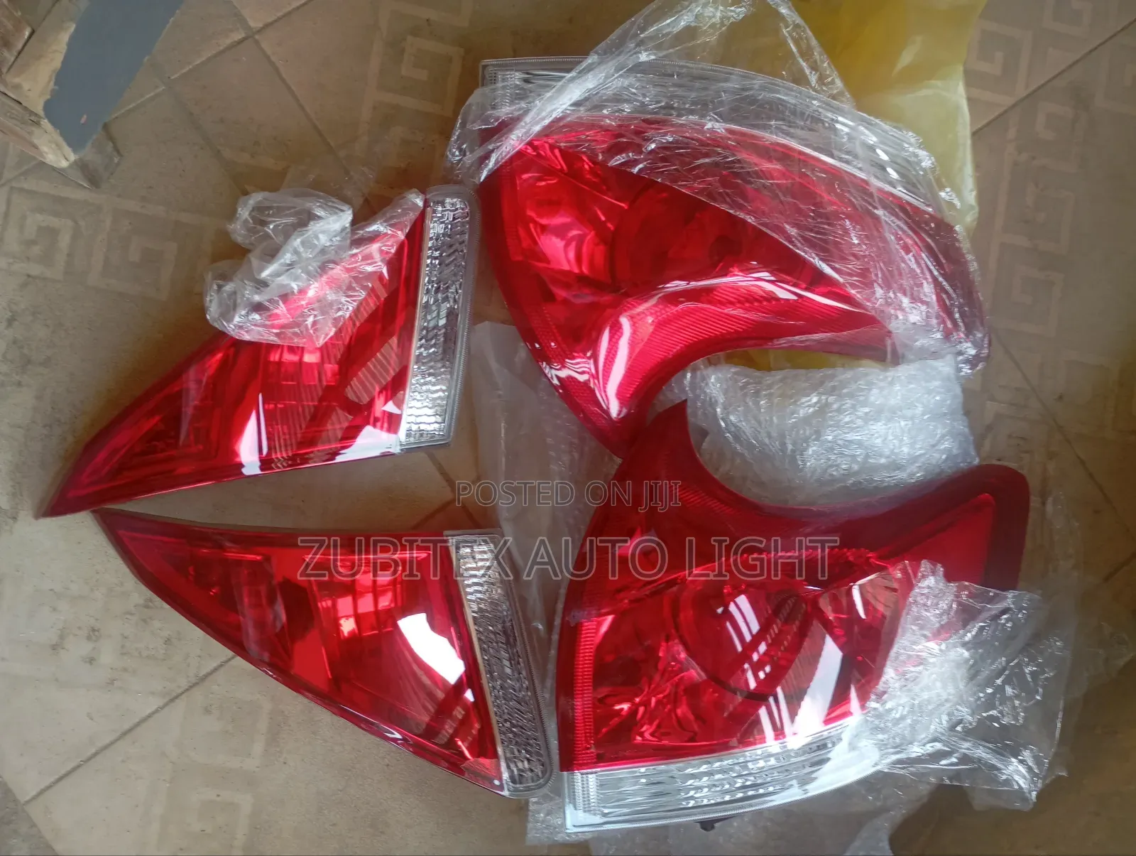Complete Toyota Venza Rear Light 2010 Model