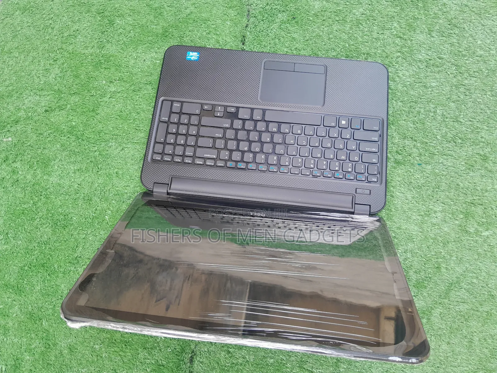 Laptop Dell Inspiron 15 3541 8GB Intel Core I3 HDD 320GB