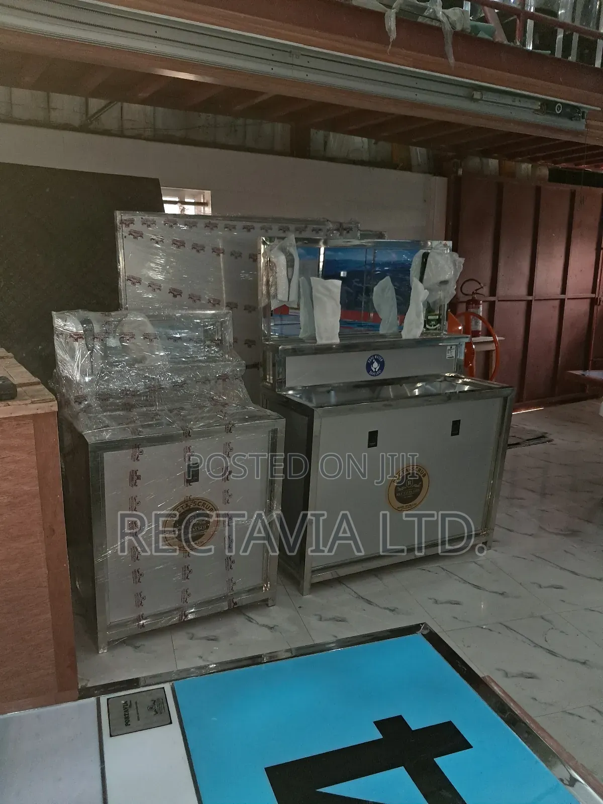 Medical/ Surgical Scrub Sink