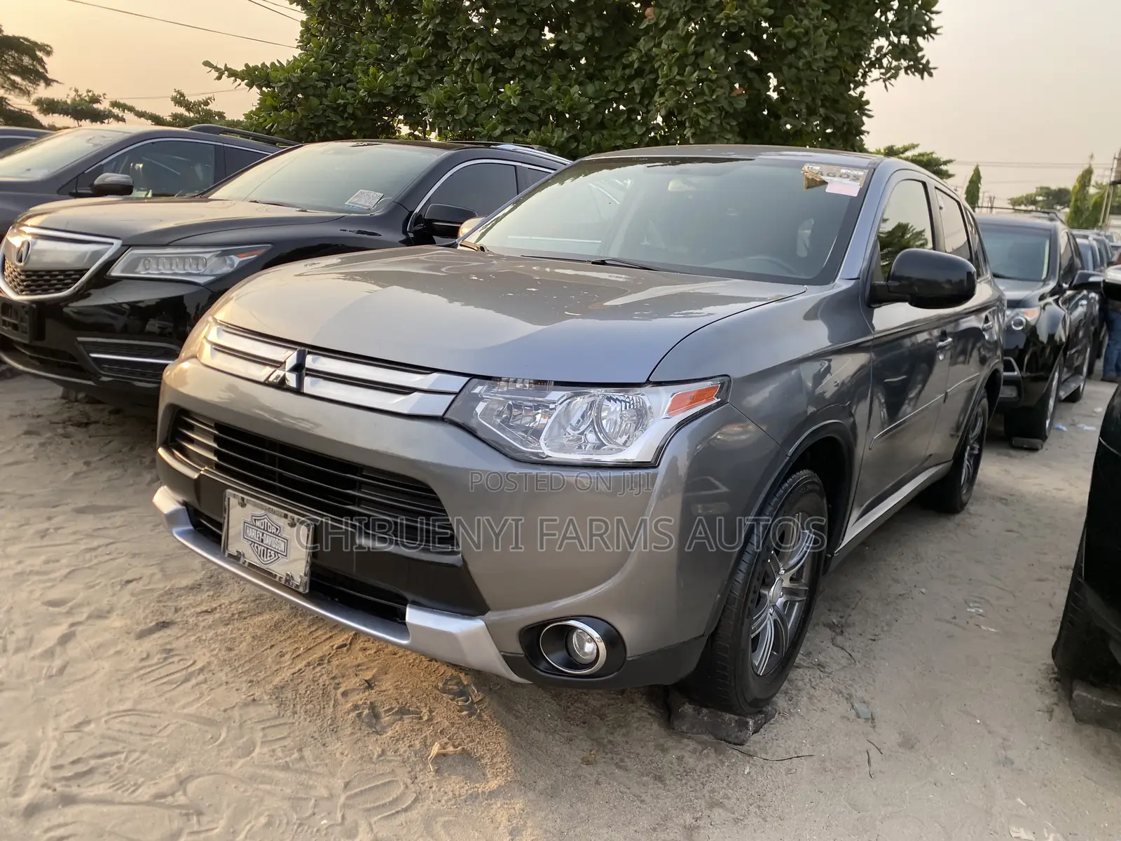 Mitsubishi Outlander 2015 Gray