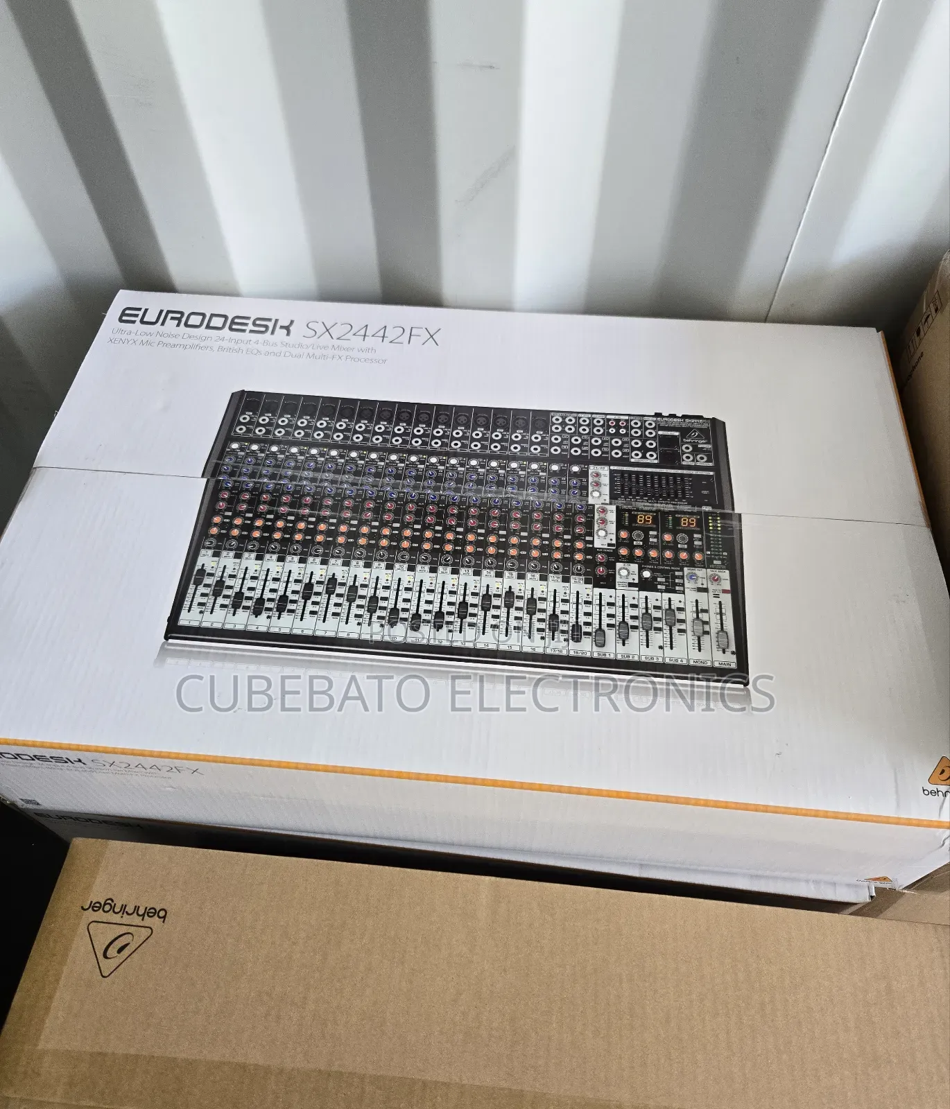 Euro Desk SX2442FX Mixer