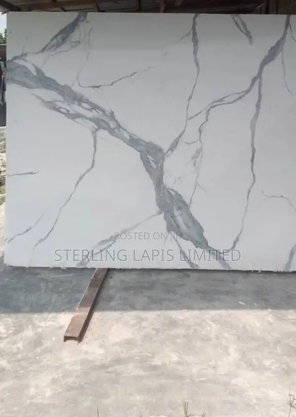White Patterned Marble Quartz Slab