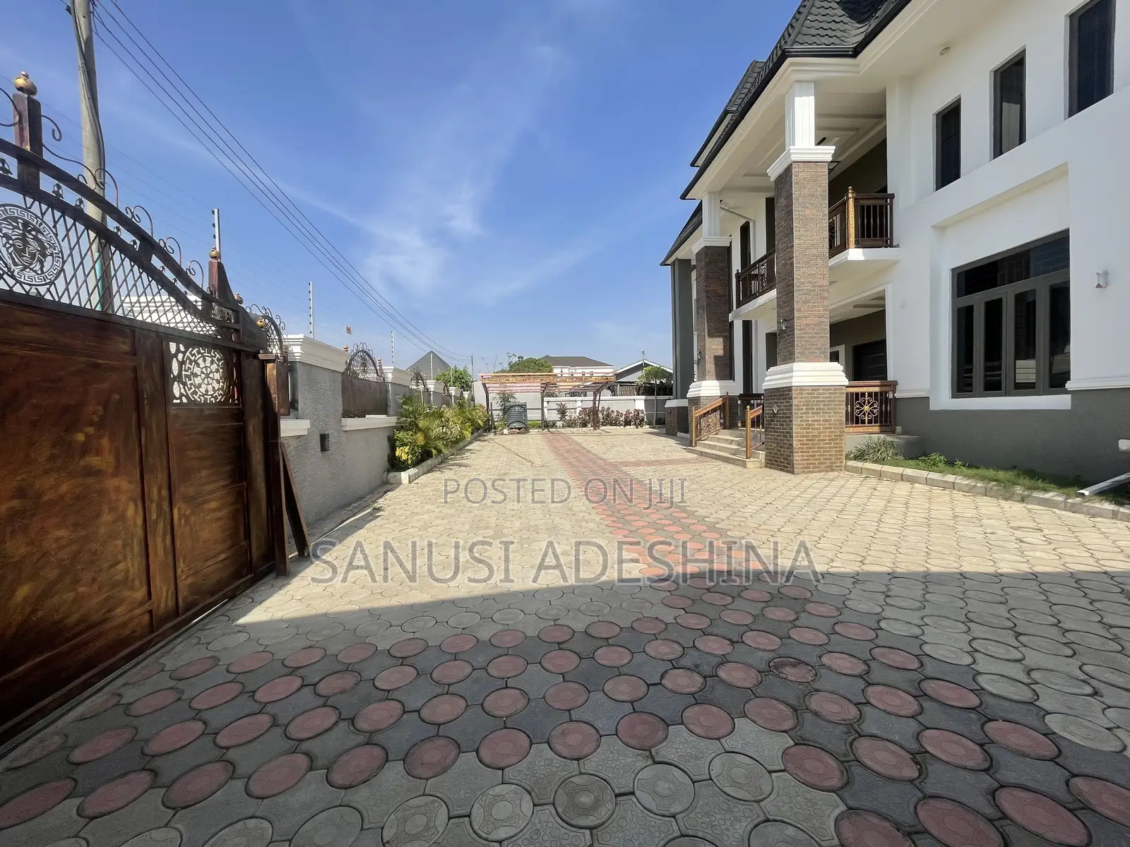 7bdrm Duplex in Gwarimpa Estate By, Gwarinpa for sale
