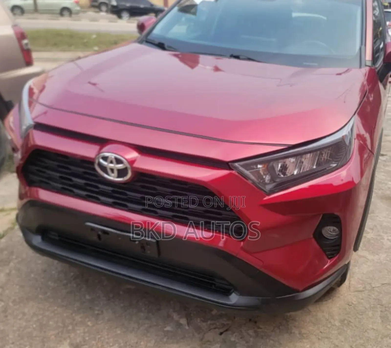 Toyota RAV4 XLE AWD 2020 Red
