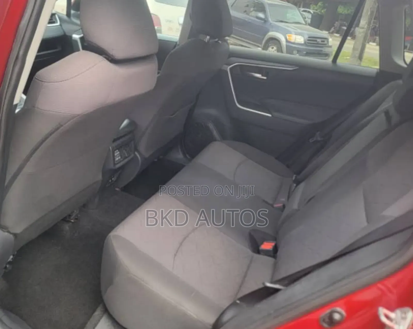 Toyota RAV4 XLE AWD 2020 Red