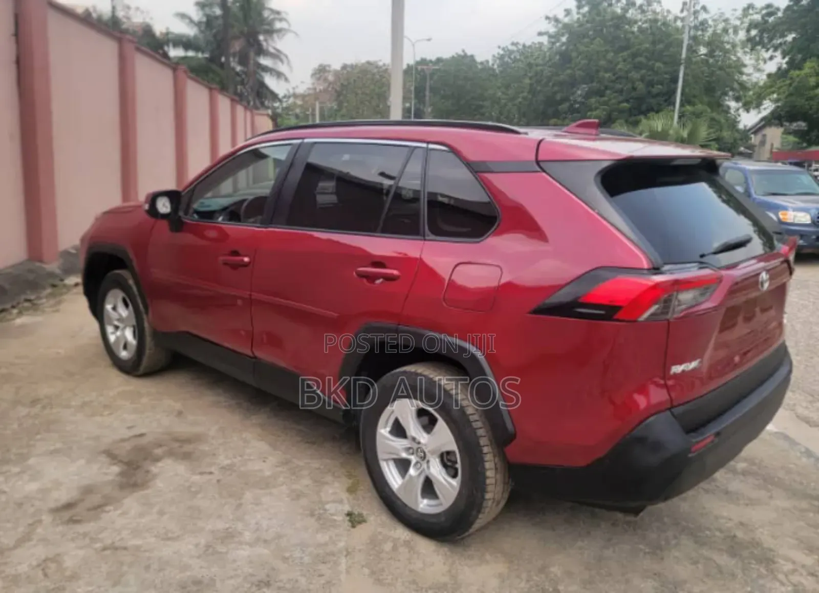 Toyota RAV4 XLE AWD 2020 Red