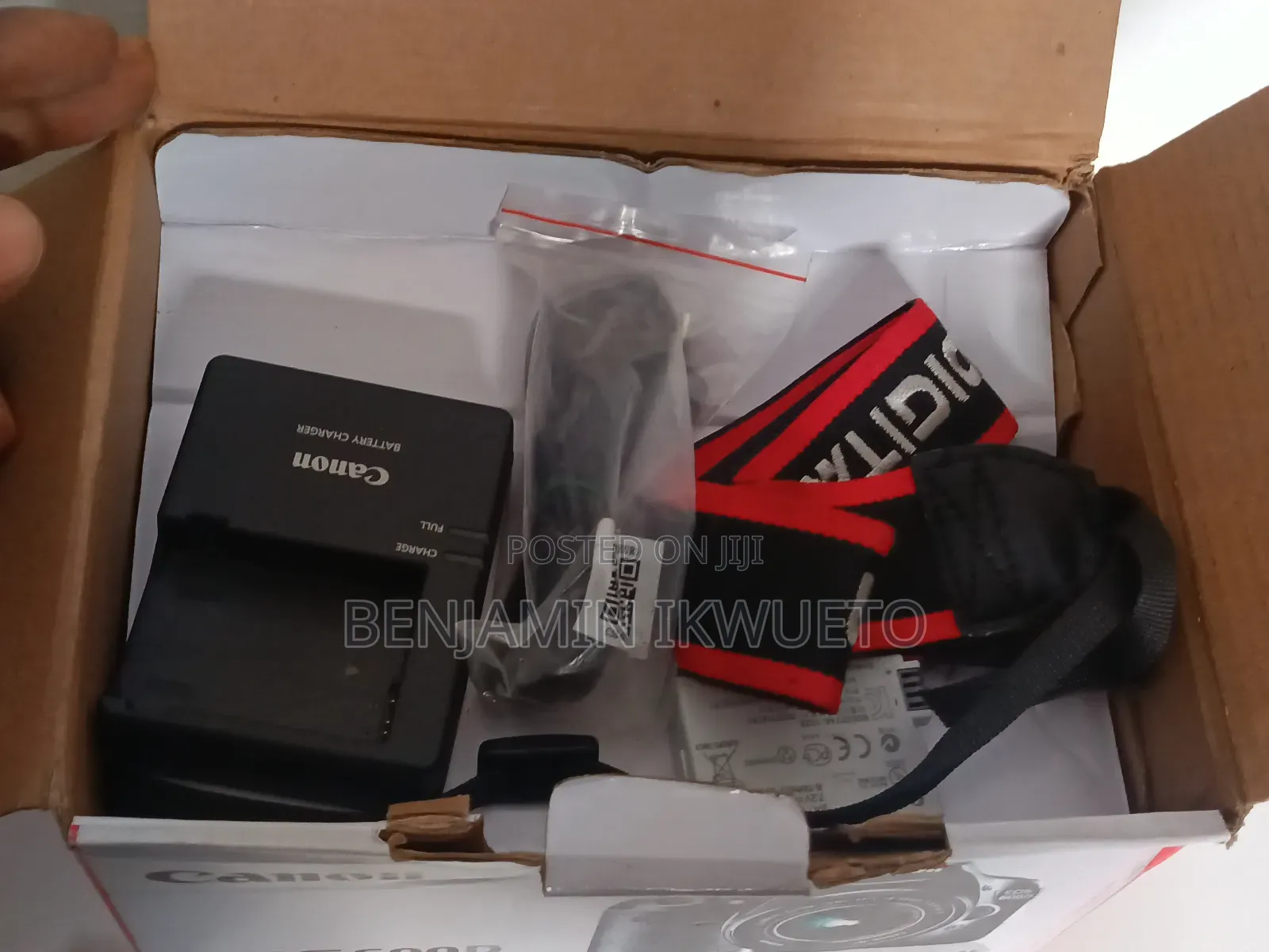 Canon Digital Camera 600d With 18-55mm Lens