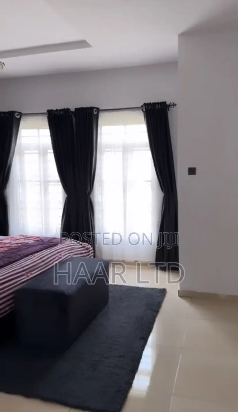 Monthly Shared Apartment Per Month or Per Week