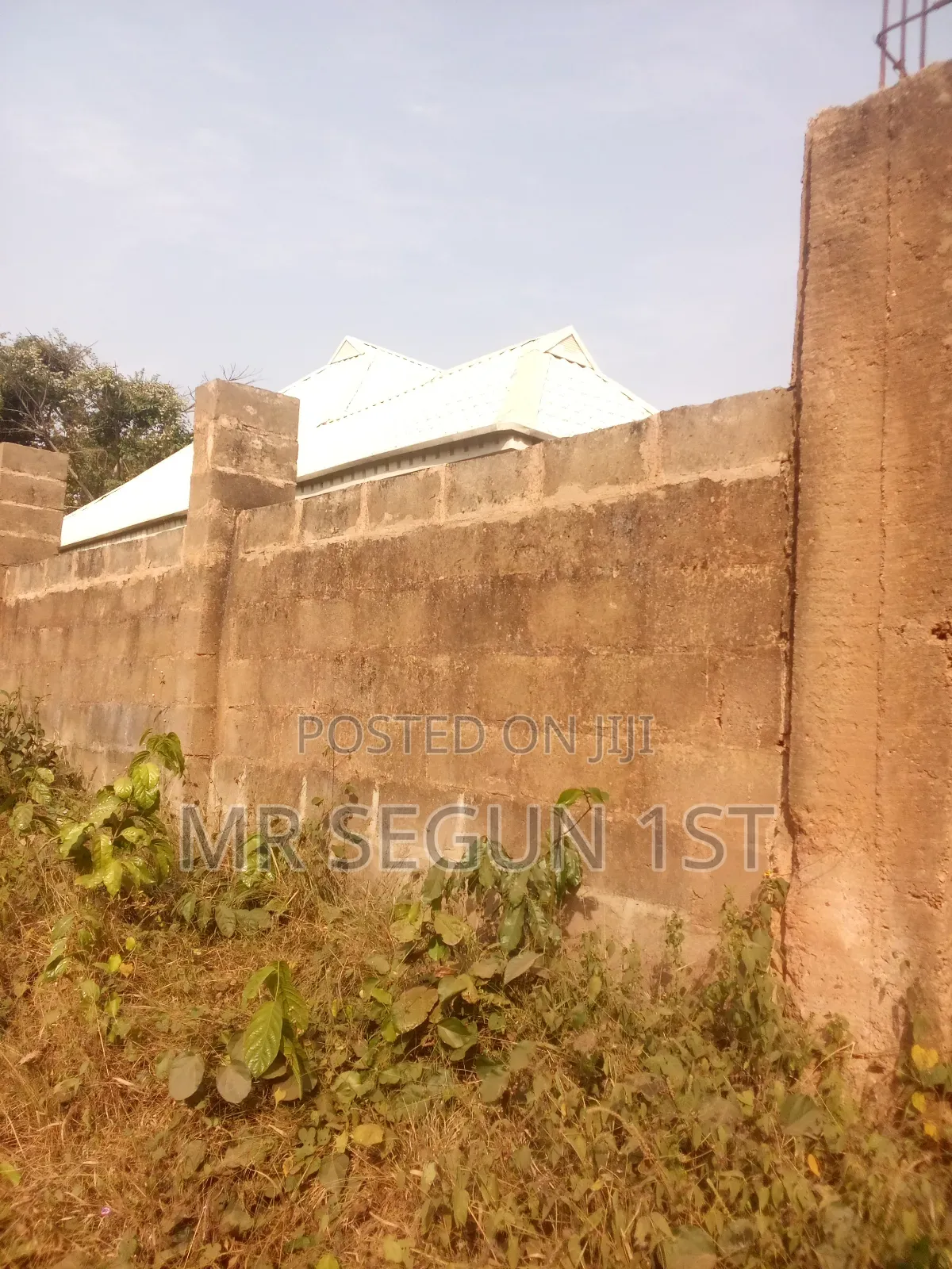 6bdrm Bungalow in Ado Residential, Akala Express for sale