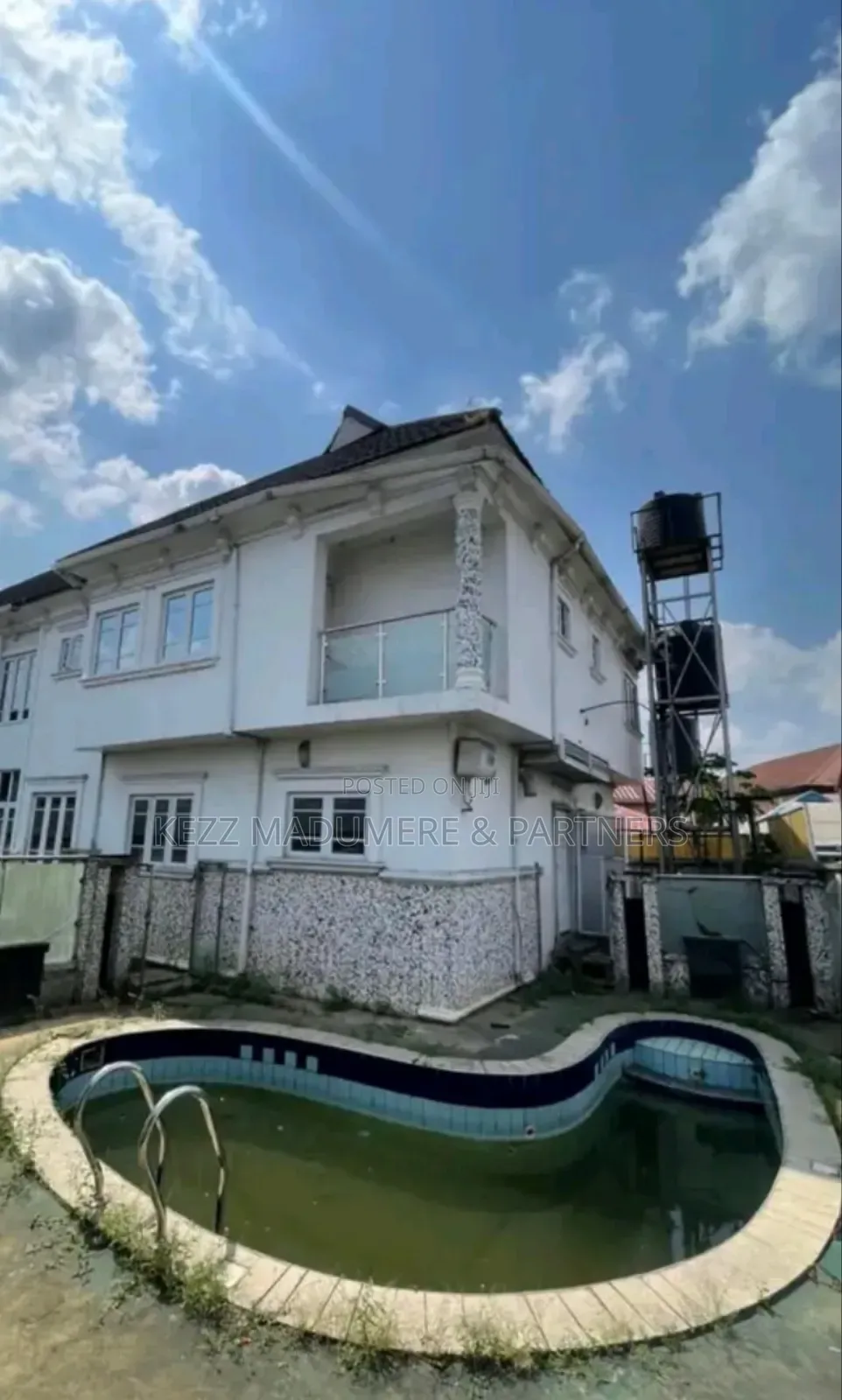 5bdrm Duplex in New Gra , Port for sale