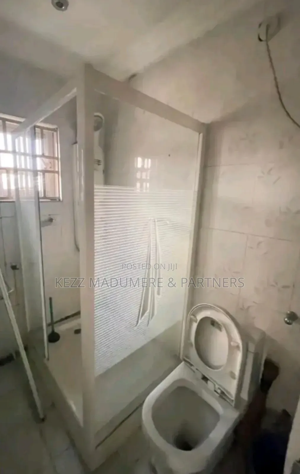 5bdrm Duplex in New Gra , Port for sale