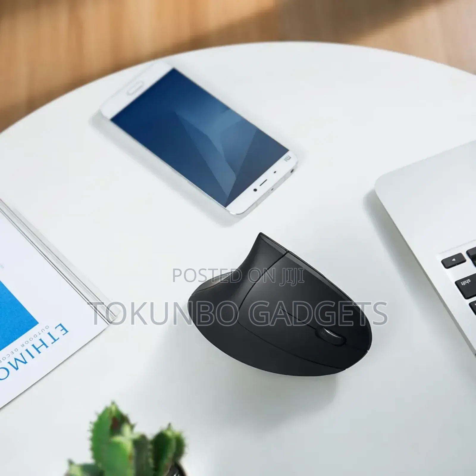 Anker TM137G 2.4G Wireless 5-Button USB Nano Ergonomic Mouse