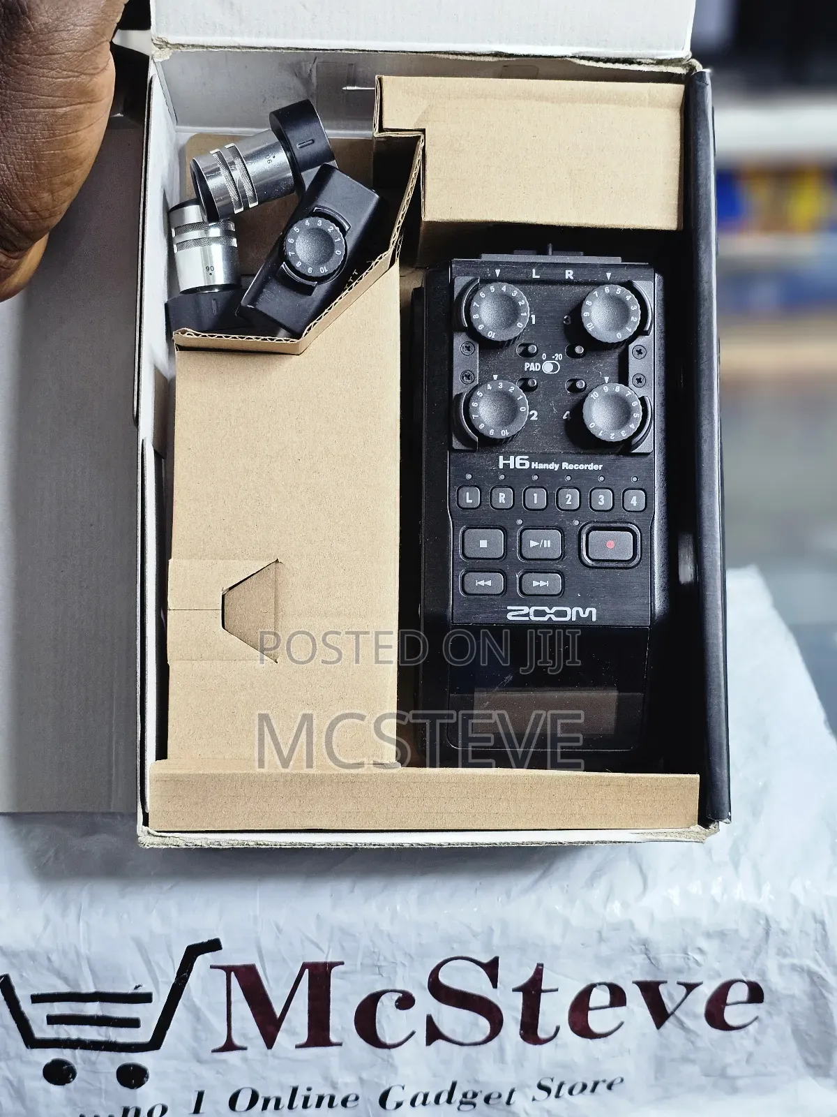 Zoom H6 Handy Recorder Open Box