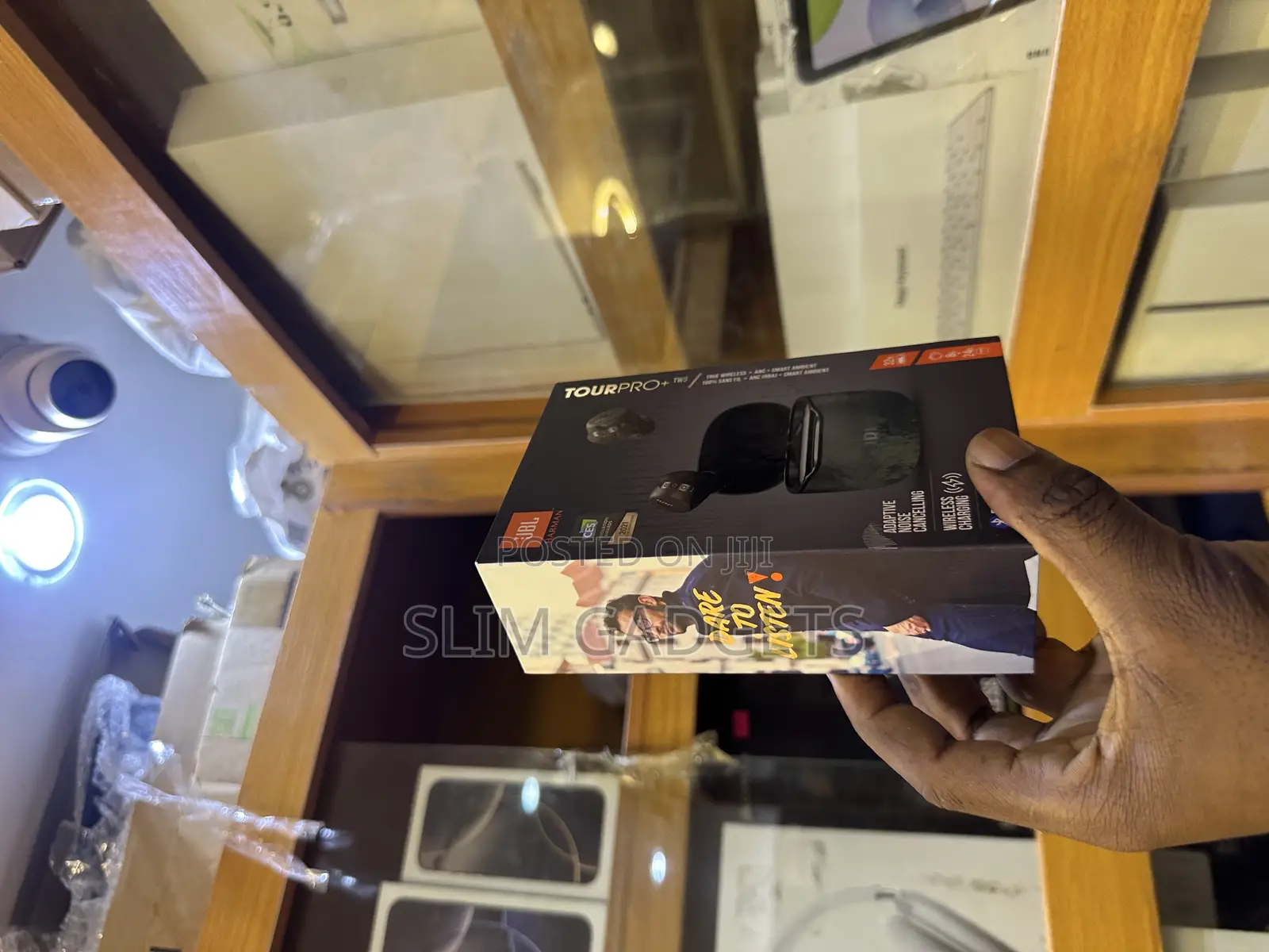 Open Box JBL Tour PRO +
