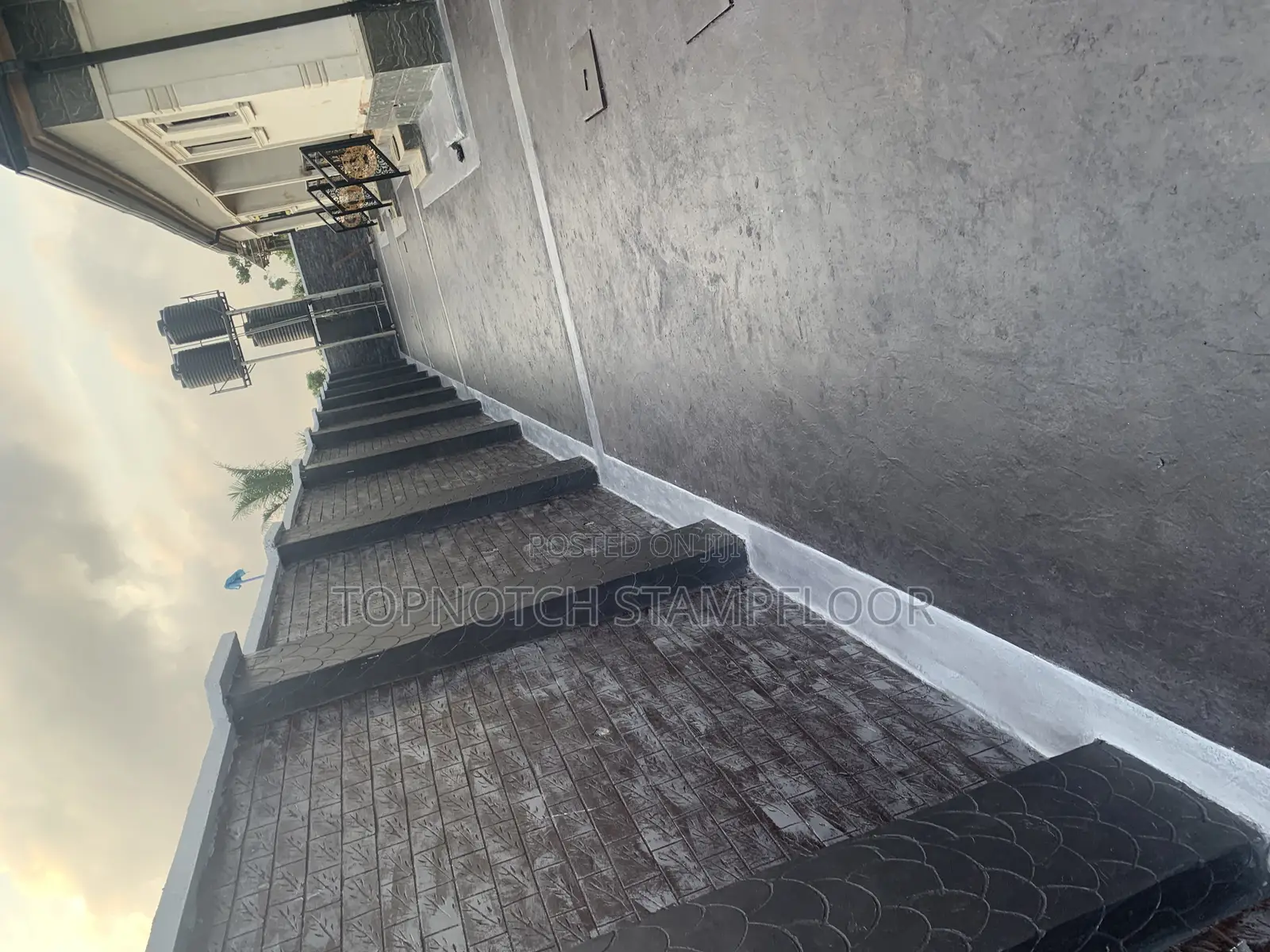 Attractive the Exterior With Modern Floor and Wall Design