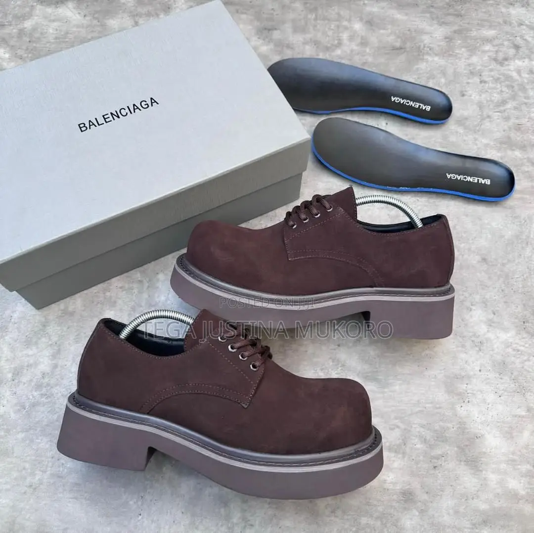 High Quality Balenciaga Footwear