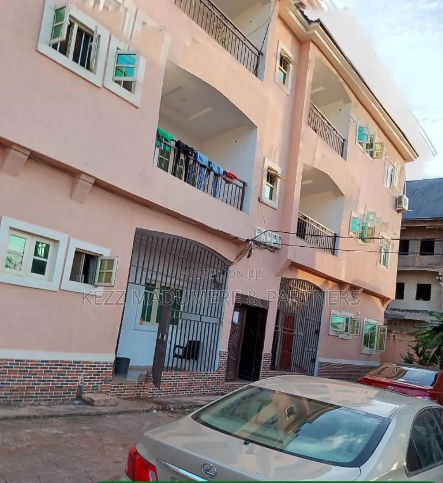 6bdrm Block of Flats in Tanker Park , New for sale