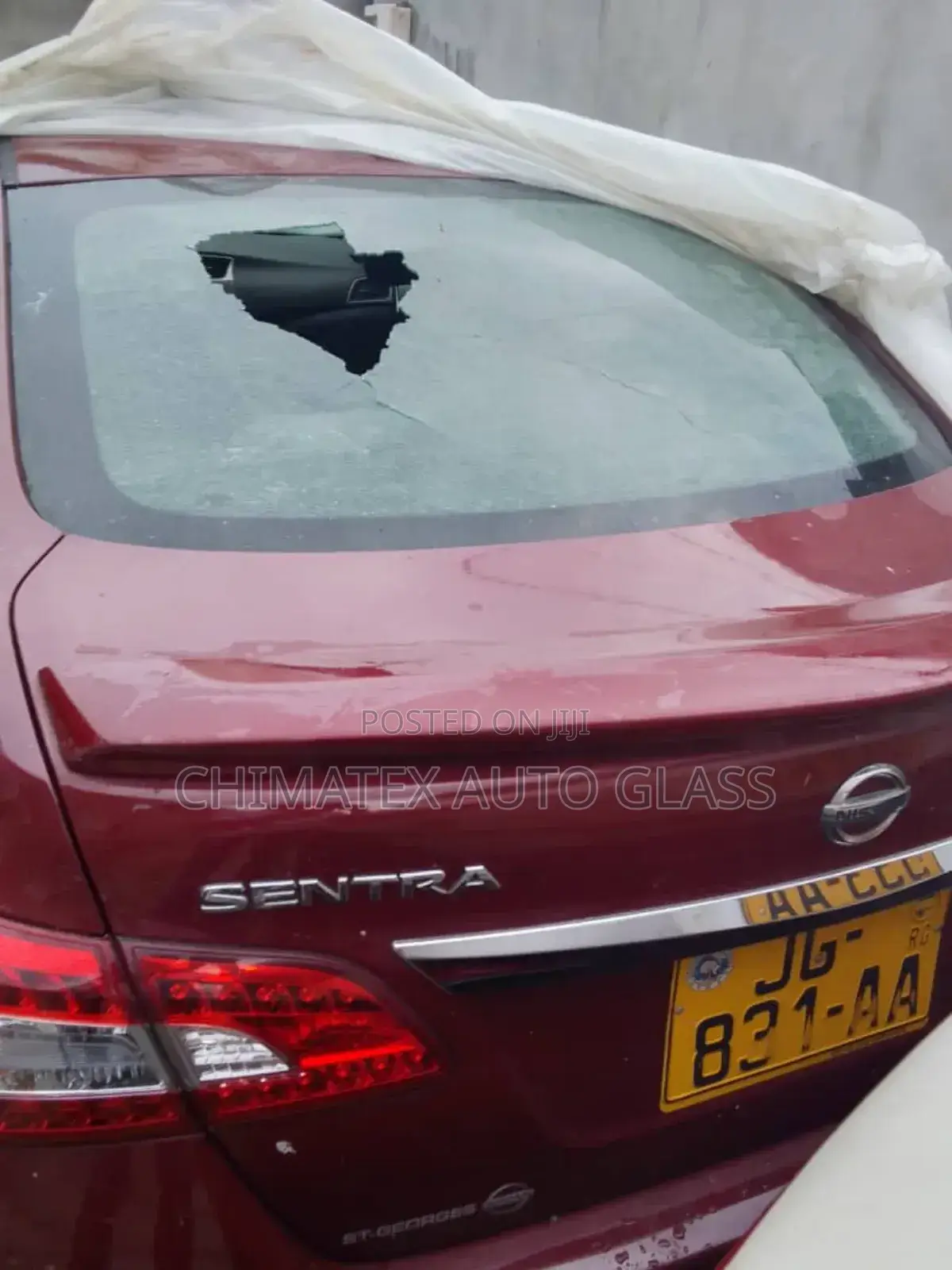 Nissan Sentra 2013 Back Windscreen Glass Available We Fix