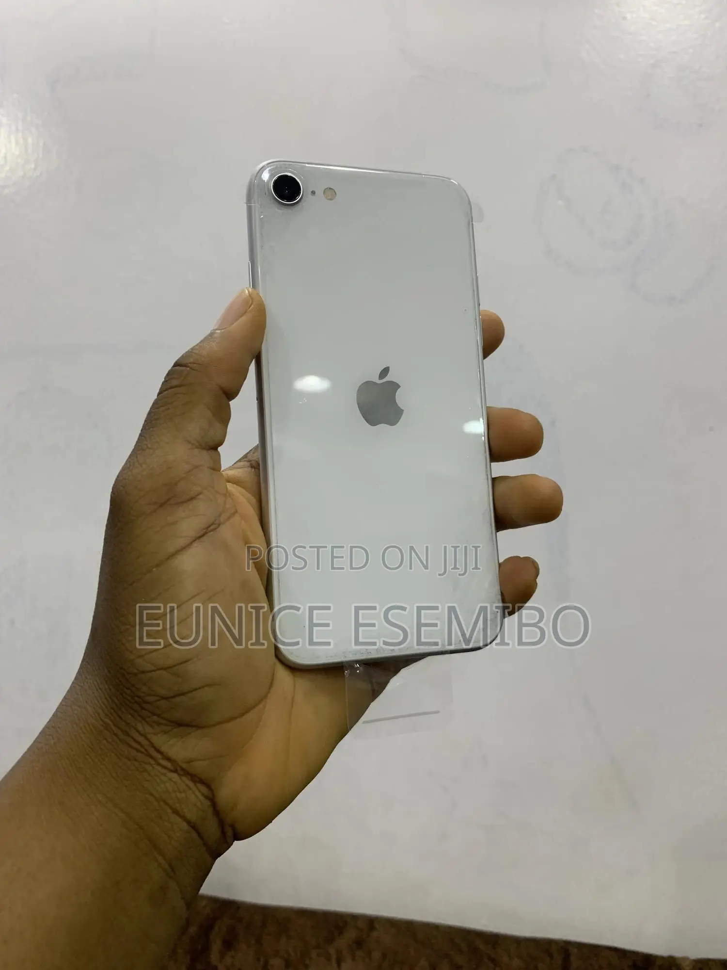 New Apple iPhone SE (2022) 128 GB White