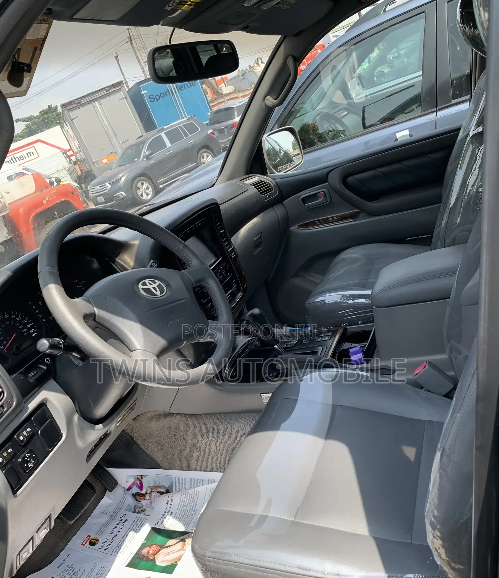 Toyota Land Cruiser 2004 Gray