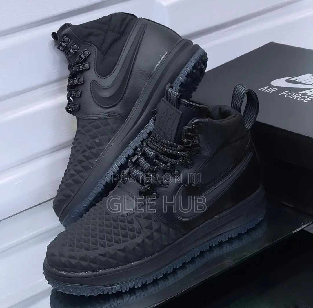 Nike Air Force Ankle Sneaker
