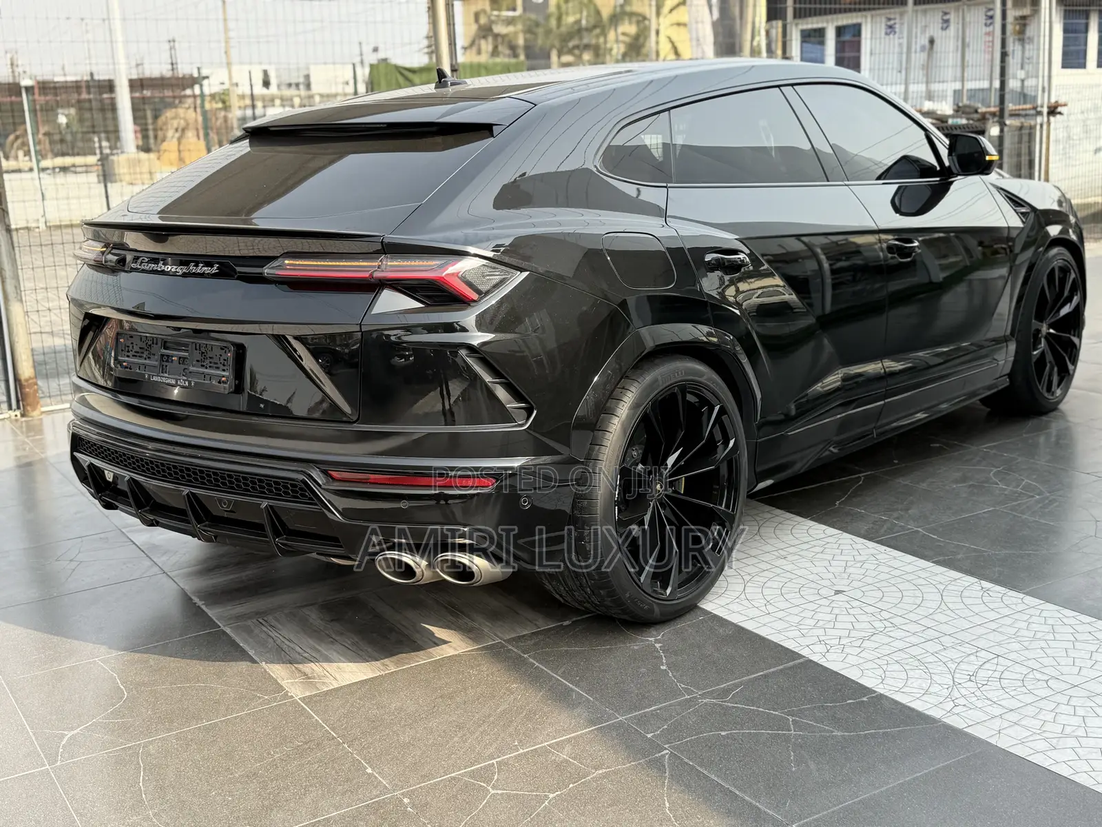 Lamborghini Urus 2021 Black