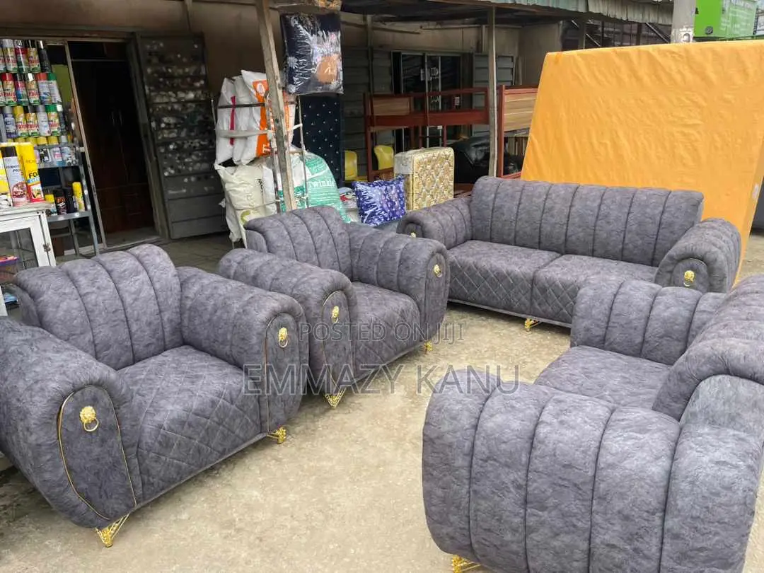 Royal Set of 7 Seater Chair