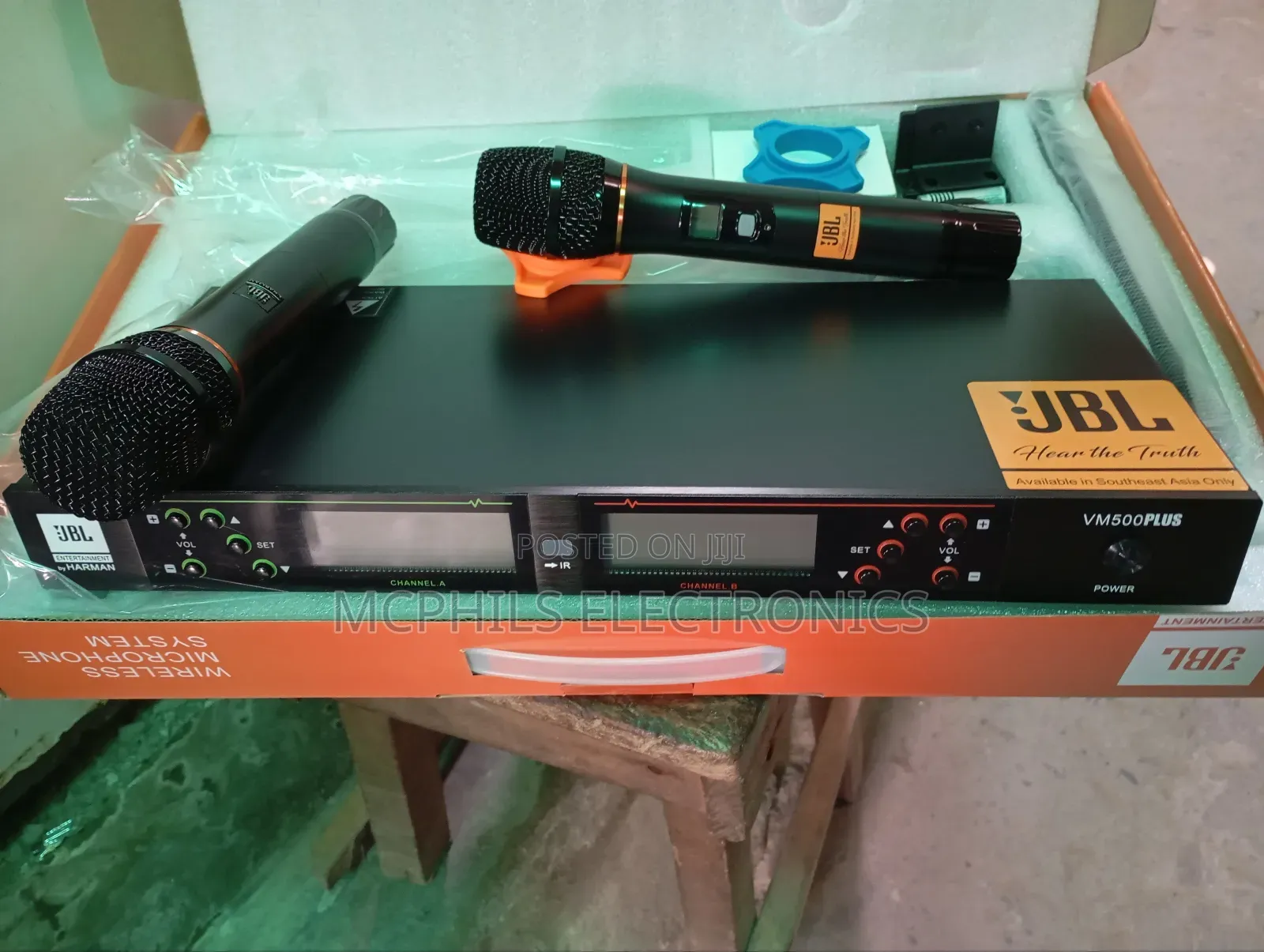 Jbl Uhf Wireless Microphone Vm-500plus