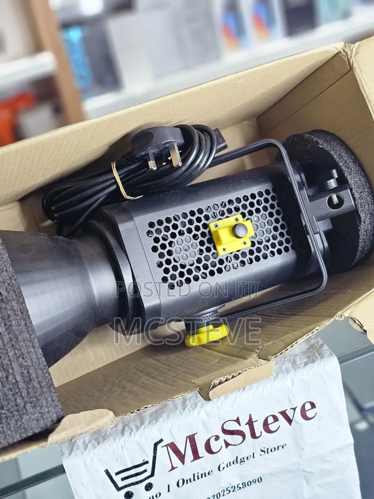 XPRO 320W 2700- LED XPRO Xp-350bi Video Light Bowens