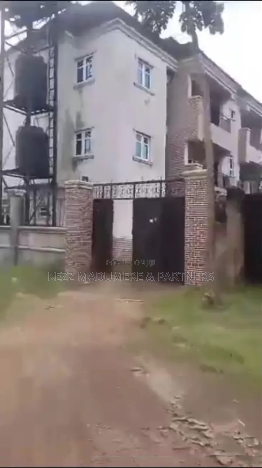 9bdrm Block of Flats in Area U, New Owerri , for sale