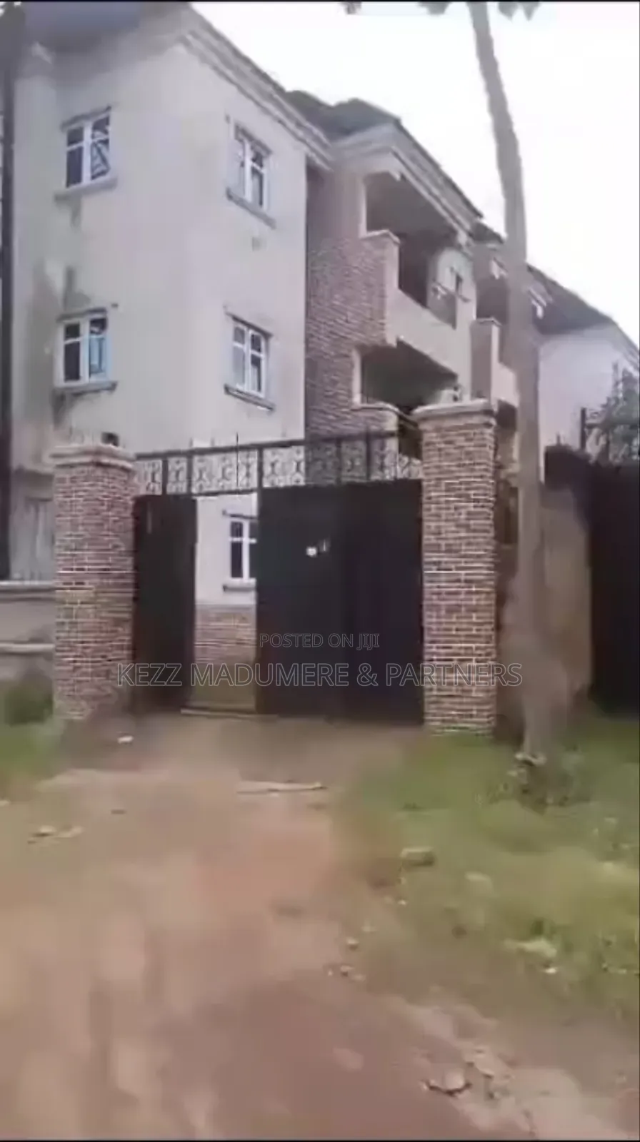 9bdrm Block of Flats in Area U, New Owerri , for sale