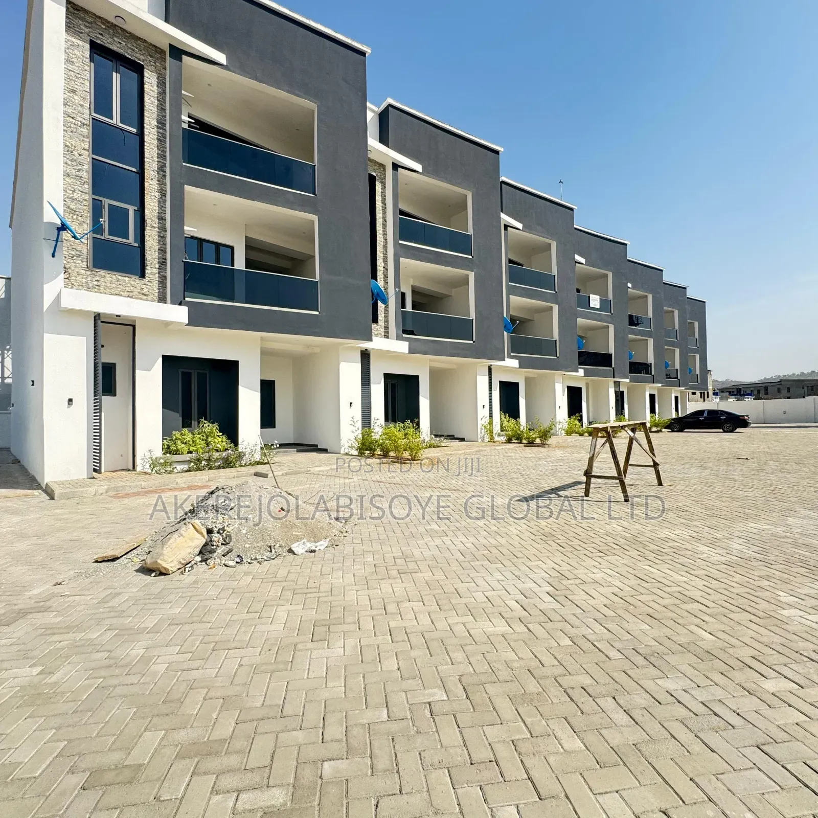 4bdrm Townhouse/Terrace in Lifecamp for sale