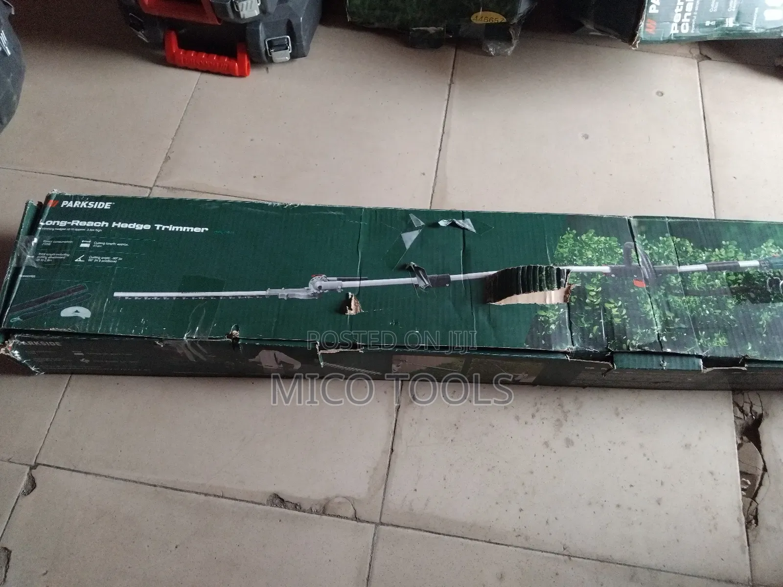 Long Reach Hedge Trimmer